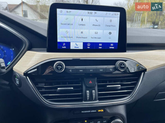 Черный Форд Эскейп, объемом двигателя 2 л и пробегом 42 тыс. км за 20000 $, фото 43 на Automoto.ua