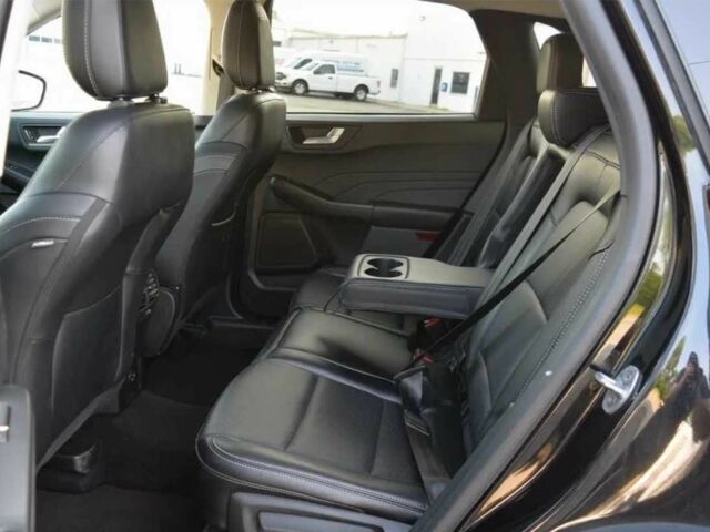 Черный Форд Эскейп, объемом двигателя 2 л и пробегом 71 тыс. км за 12300 $, фото 15 на Automoto.ua