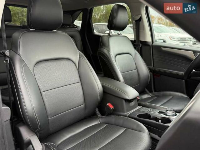 Черный Форд Эскейп, объемом двигателя 0 л и пробегом 52 тыс. км за 17900 $, фото 55 на Automoto.ua