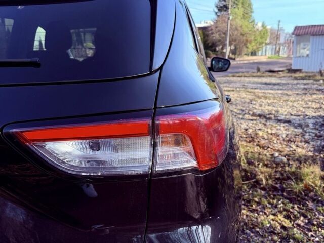 Чорний Форд Ескейп, об'ємом двигуна 1.5 л та пробігом 50 тис. км за 16500 $, фото 5 на Automoto.ua