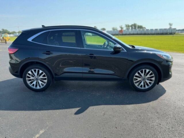 Черный Форд Эскейп, объемом двигателя 2 л и пробегом 26 тыс. км за 6000 $, фото 5 на Automoto.ua