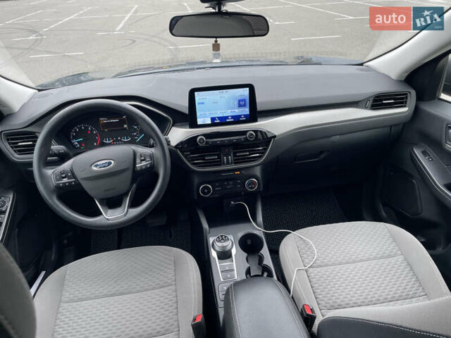 Чорний Форд Ескейп, об'ємом двигуна 1.5 л та пробігом 106 тис. км за 17999 $, фото 11 на Automoto.ua