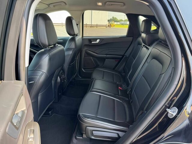 Чорний Форд Ескейп, об'ємом двигуна 2 л та пробігом 18 тис. км за 17350 $, фото 13 на Automoto.ua