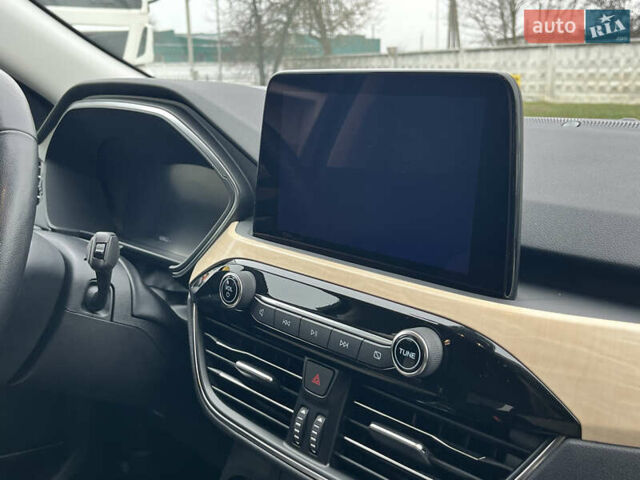 Черный Форд Эскейп, объемом двигателя 2 л и пробегом 42 тыс. км за 20000 $, фото 63 на Automoto.ua