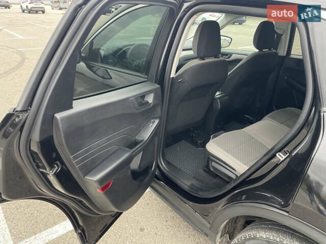 Чорний Форд Ескейп, об'ємом двигуна 1.5 л та пробігом 106 тис. км за 17999 $, фото 6 на Automoto.ua