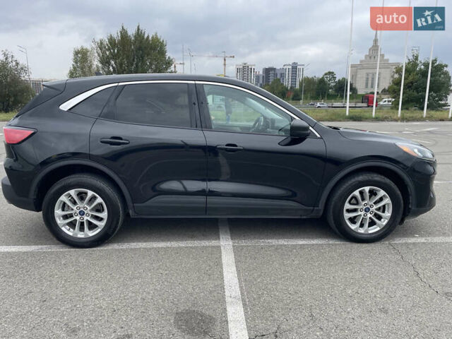 Чорний Форд Ескейп, об'ємом двигуна 1.5 л та пробігом 106 тис. км за 17999 $, фото 3 на Automoto.ua