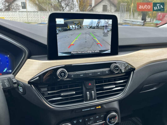 Черный Форд Эскейп, объемом двигателя 2 л и пробегом 41 тыс. км за 20800 $, фото 40 на Automoto.ua