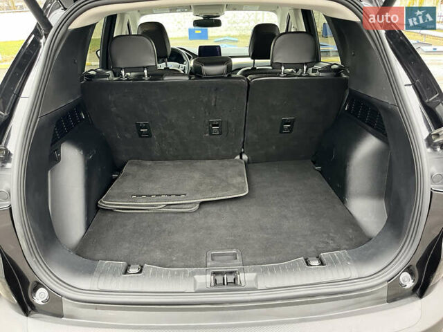 Черный Форд Эскейп, объемом двигателя 2 л и пробегом 42 тыс. км за 20000 $, фото 75 на Automoto.ua