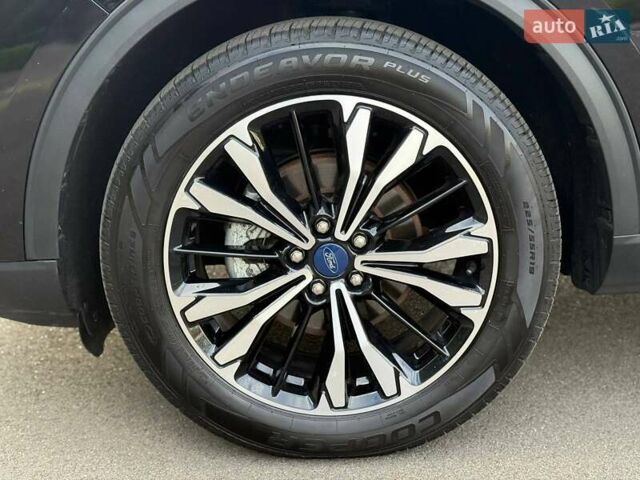 Черный Форд Эскейп, объемом двигателя 0 л и пробегом 44 тыс. км за 20999 $, фото 40 на Automoto.ua