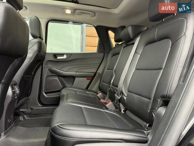 Черный Форд Эскейп, объемом двигателя 0 л и пробегом 52 тыс. км за 17900 $, фото 35 на Automoto.ua