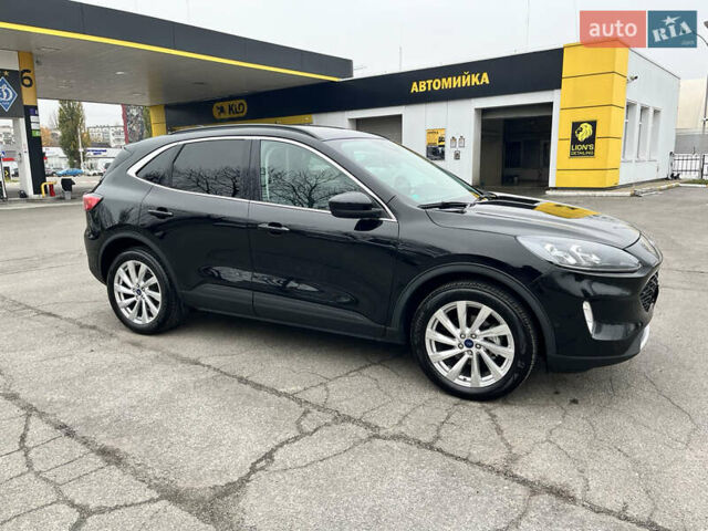 Черный Форд Эскейп, объемом двигателя 2 л и пробегом 41 тыс. км за 20800 $, фото 17 на Automoto.ua