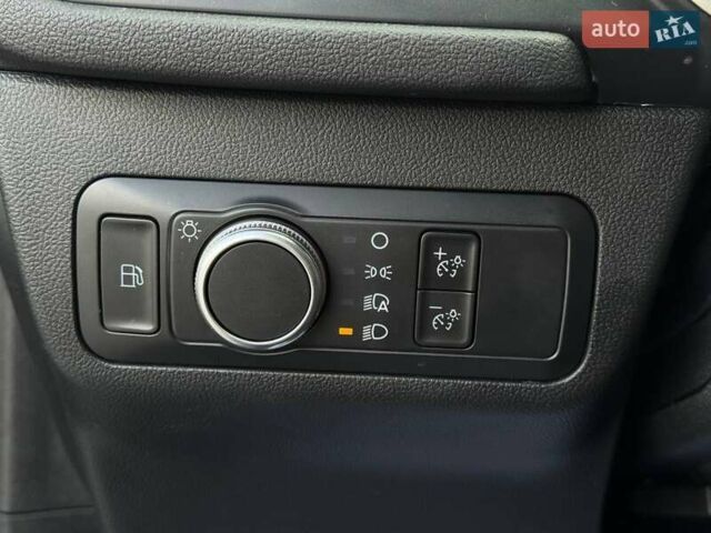 Чорний Форд Ескейп, об'ємом двигуна 2 л та пробігом 31 тис. км за 22900 $, фото 26 на Automoto.ua