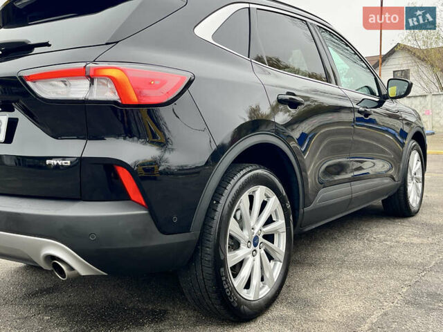 Черный Форд Эскейп, объемом двигателя 2 л и пробегом 42 тыс. км за 20000 $, фото 32 на Automoto.ua