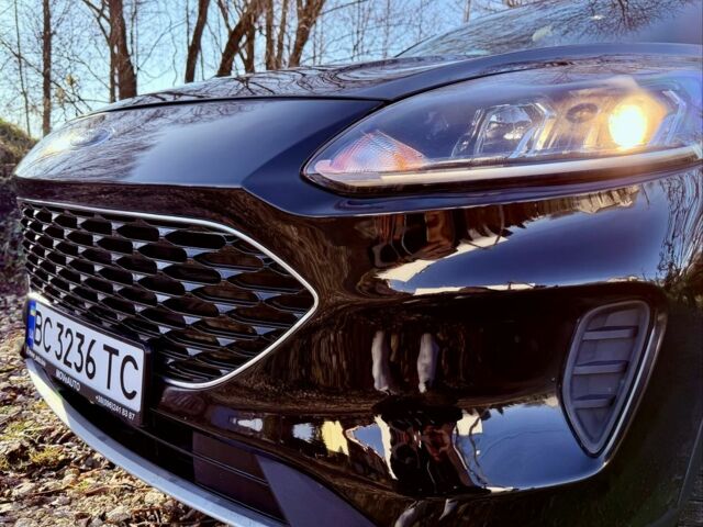 Чорний Форд Ескейп, об'ємом двигуна 1.5 л та пробігом 50 тис. км за 16500 $, фото 9 на Automoto.ua