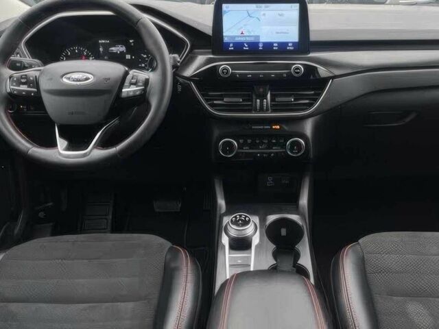 Черный Форд Эскейп, объемом двигателя 2 л и пробегом 19 тыс. км за 12400 $, фото 6 на Automoto.ua