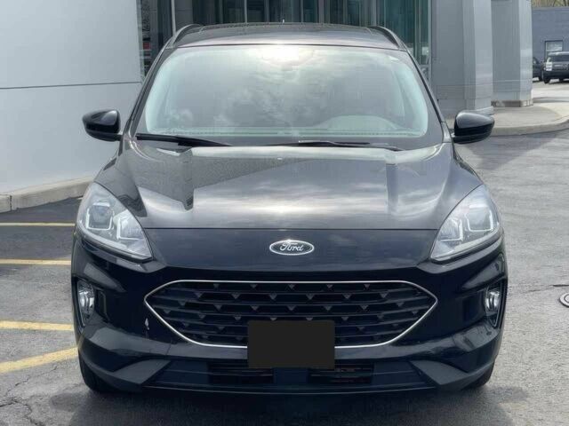 Черный Форд Эскейп, объемом двигателя 2 л и пробегом 19 тыс. км за 12400 $, фото 1 на Automoto.ua