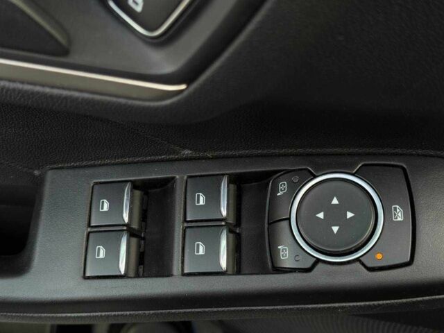 Чорний Форд Ескейп, об'ємом двигуна 2.5 л та пробігом 31 тис. км за 22900 $, фото 16 на Automoto.ua