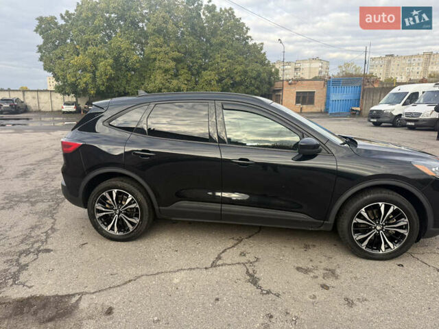 Форд Эскейп 2022 в Умани на Automoto.ua Черный Форд Эскейп, объемом двигателя 2 л и пробегом 23 тыс. км за 18700 $, фото 2 на Automoto.ua
