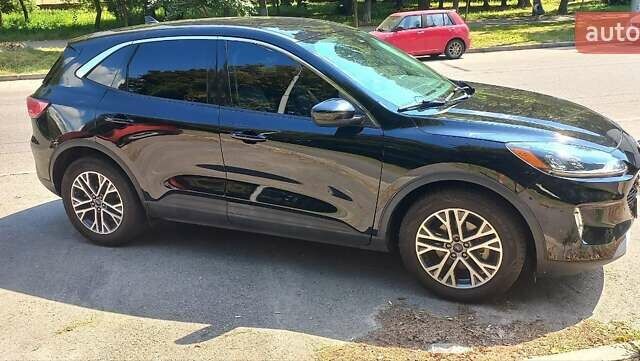 Черный Форд Эскейп, объемом двигателя 0 л и пробегом 82 тыс. км за 17999 $, фото 9 на Automoto.ua