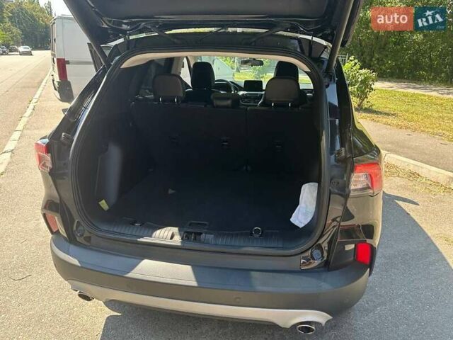 Черный Форд Эскейп, объемом двигателя 0 л и пробегом 82 тыс. км за 17999 $, фото 13 на Automoto.ua