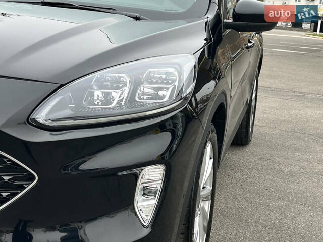 Черный Форд Эскейп, объемом двигателя 2 л и пробегом 41 тыс. км за 20800 $, фото 36 на Automoto.ua