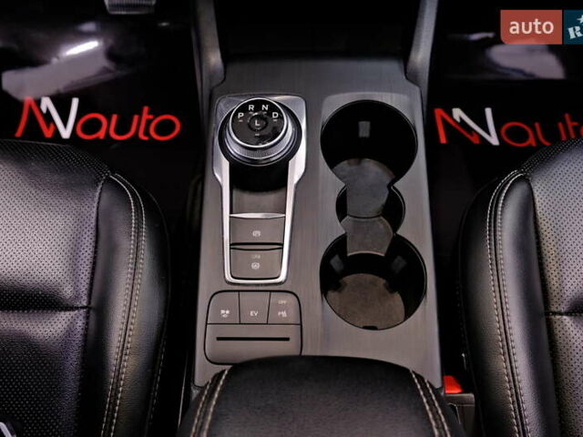 Черный Форд Эскейп, объемом двигателя 2.5 л и пробегом 68 тыс. км за 24500 $, фото 16 на Automoto.ua