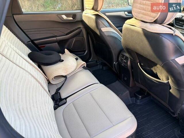 Чорний Форд Ескейп, об'ємом двигуна 1.5 л та пробігом 32 тис. км за 19500 $, фото 7 на Automoto.ua