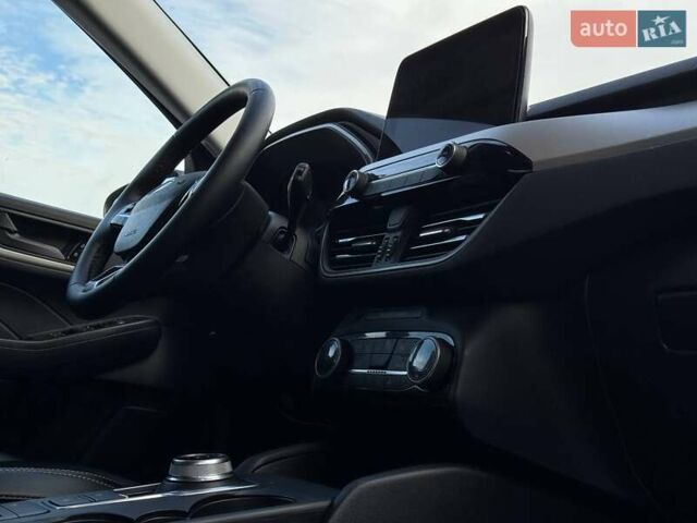 Чорний Форд Ескейп, об'ємом двигуна 2 л та пробігом 31 тис. км за 22900 $, фото 61 на Automoto.ua