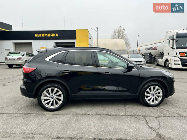 Черный Форд Эскейп, объемом двигателя 2 л и пробегом 41 тыс. км за 20800 $, фото 20 на Automoto.ua