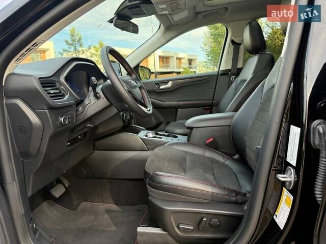 Черный Форд Эскейп, объемом двигателя 0 л и пробегом 44 тыс. км за 20999 $, фото 19 на Automoto.ua
