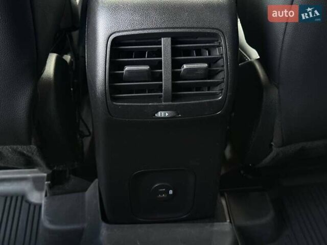 Чорний Форд Ескейп, об'ємом двигуна 2 л та пробігом 31 тис. км за 22900 $, фото 50 на Automoto.ua