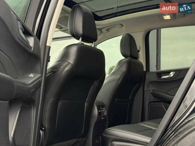 Черный Форд Эскейп, объемом двигателя 0 л и пробегом 52 тыс. км за 17900 $, фото 34 на Automoto.ua