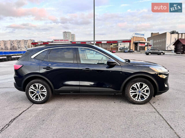 Черный Форд Эскейп, объемом двигателя 0 л и пробегом 90 тыс. км за 19500 $, фото 3 на Automoto.ua