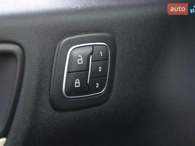 Черный Форд Эскейп, объемом двигателя 2.5 л и пробегом 39 тыс. км за 26800 $, фото 29 на Automoto.ua