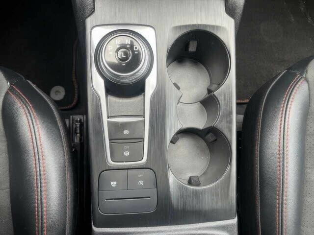 Черный Форд Эскейп, объемом двигателя 2 л и пробегом 19 тыс. км за 12400 $, фото 7 на Automoto.ua