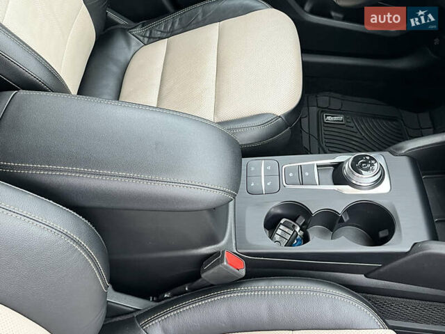 Черный Форд Эскейп, объемом двигателя 2 л и пробегом 42 тыс. км за 20000 $, фото 65 на Automoto.ua