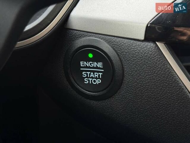 Чорний Форд Ескейп, об'ємом двигуна 2 л та пробігом 31 тис. км за 22900 $, фото 34 на Automoto.ua