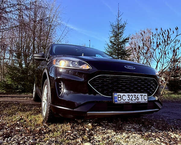 Чорний Форд Ескейп, об'ємом двигуна 1.5 л та пробігом 50 тис. км за 16500 $, фото 10 на Automoto.ua