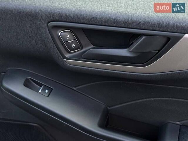 Чорний Форд Ескейп, об'ємом двигуна 2 л та пробігом 31 тис. км за 22900 $, фото 58 на Automoto.ua