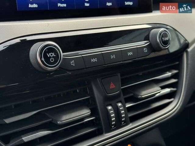 Чорний Форд Ескейп, об'ємом двигуна 2 л та пробігом 31 тис. км за 22900 $, фото 35 на Automoto.ua