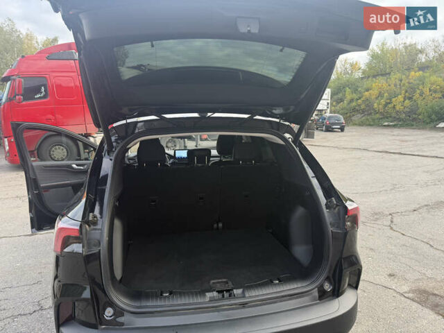 Форд Эскейп 2022 в Умани на Automoto.ua Черный Форд Эскейп, объемом двигателя 2 л и пробегом 23 тыс. км за 18700 $, фото 9 на Automoto.ua