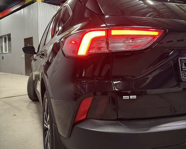 Чорний Форд Ескейп, об'ємом двигуна 2.5 л та пробігом 66 тис. км за 19999 $, фото 1 на Automoto.ua