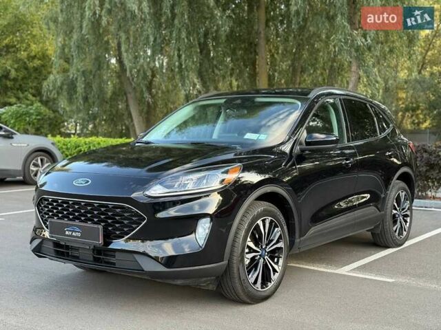 Черный Форд Эскейп, объемом двигателя 0 л и пробегом 44 тыс. км за 20999 $, фото 2 на Automoto.ua