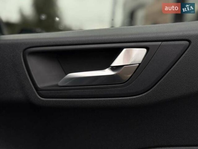 Черный Форд Эскейп, объемом двигателя 0 л и пробегом 52 тыс. км за 17900 $, фото 44 на Automoto.ua