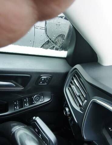 Чорний Форд Ескейп, об'ємом двигуна 2.5 л та пробігом 114 тис. км за 19300 $, фото 19 на Automoto.ua