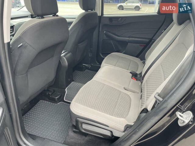 Чорний Форд Ескейп, об'ємом двигуна 1.5 л та пробігом 106 тис. км за 17999 $, фото 7 на Automoto.ua