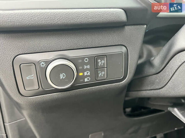 Черный Форд Эскейп, объемом двигателя 2 л и пробегом 41 тыс. км за 20800 $, фото 46 на Automoto.ua