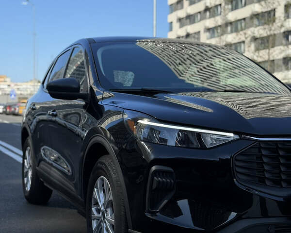 Черный Форд Эскейп, объемом двигателя 1.5 л и пробегом 7 тыс. км за 23900 $, фото 2 на Automoto.ua