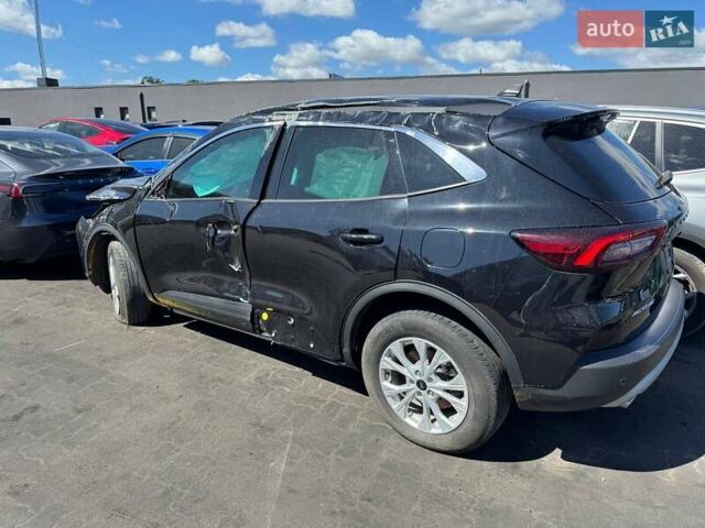 Чорний Форд Ескейп, об'ємом двигуна 1.5 л та пробігом 18 тис. км за 8400 $, фото 1 на Automoto.ua