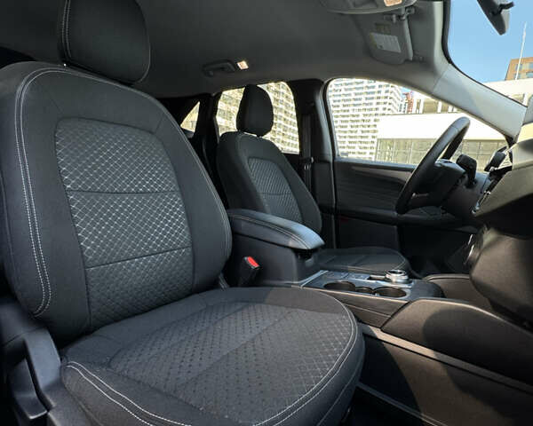 Черный Форд Эскейп, объемом двигателя 1.5 л и пробегом 7 тыс. км за 23900 $, фото 53 на Automoto.ua